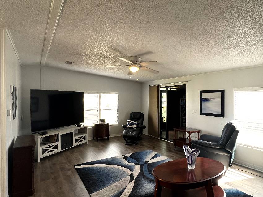 204 Fairway a Winter Haven, FL Mobile or Manufactured Home for Sale